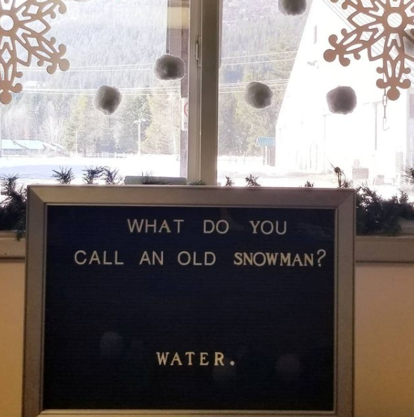 Happy December 1st everyone! It's time for another punny joke⛄❄💧