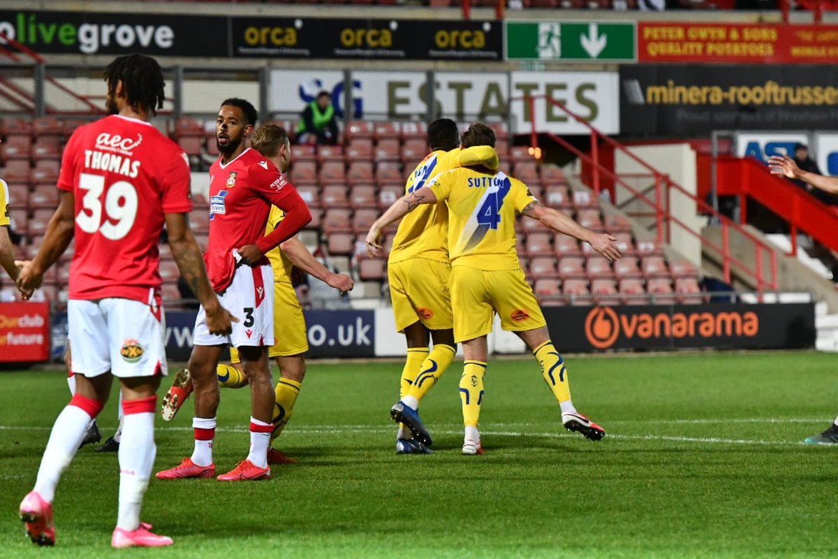 altrinchamfc's tweet image. Yes, @suttonra! 💪 

Alty lead at the break.

altrinchamfc.com