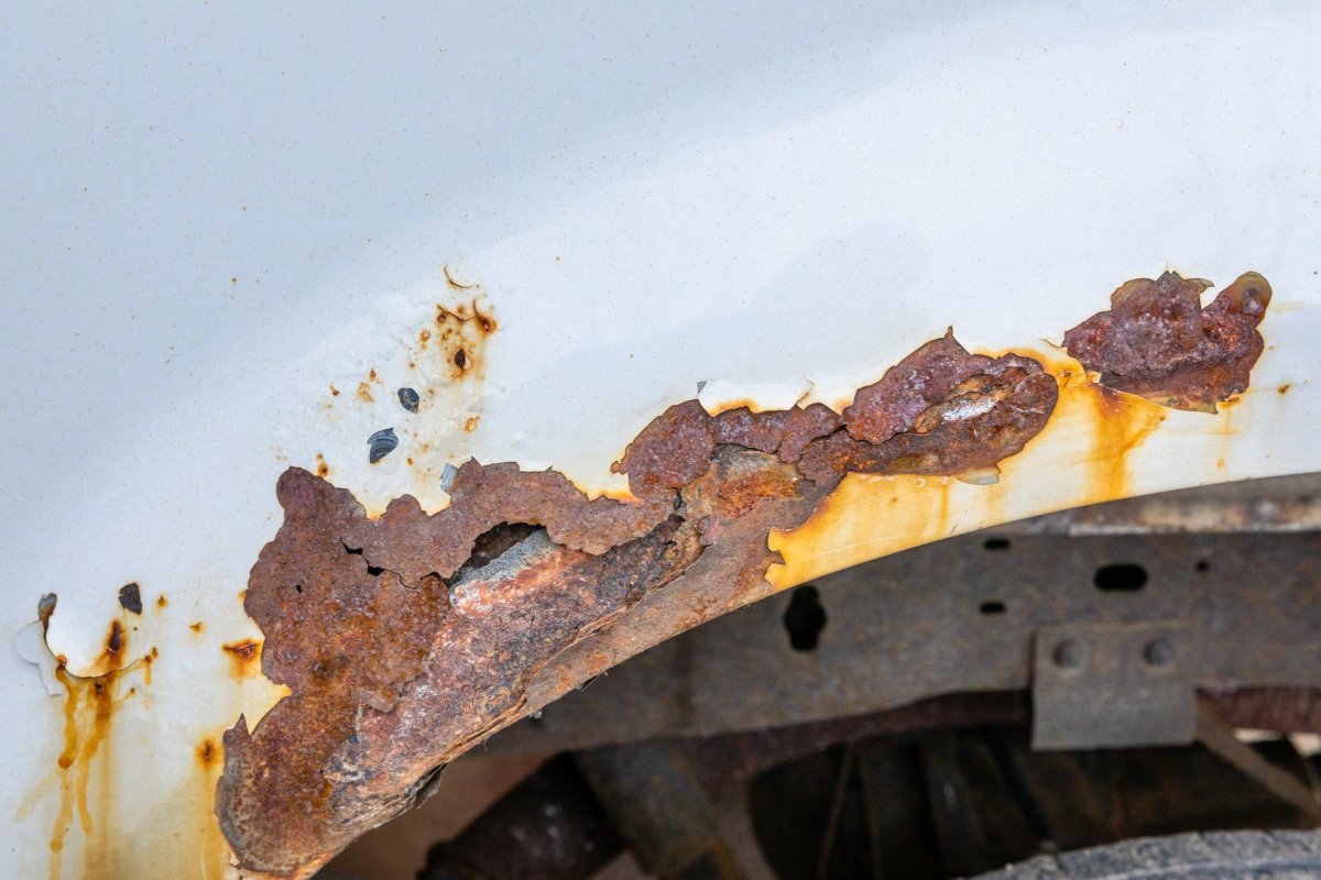 Rust can be tough, but our team has a trick or two up their sleeve to make it seem like it never was there. To schedule a consultation, give us a call: (520) 623-4959.