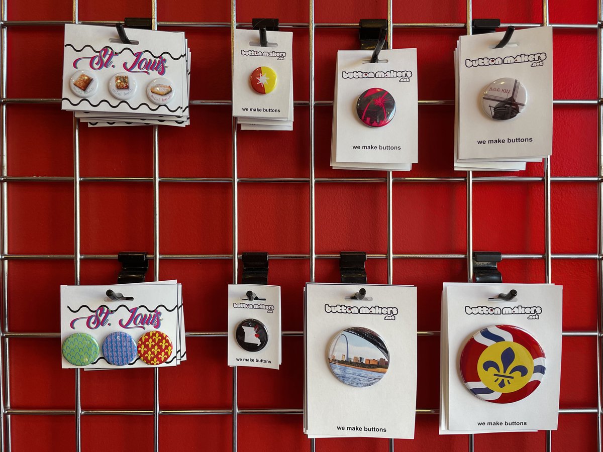 buttonmakers's tweet image. Step up your retail game with custom backer cards and boxes.