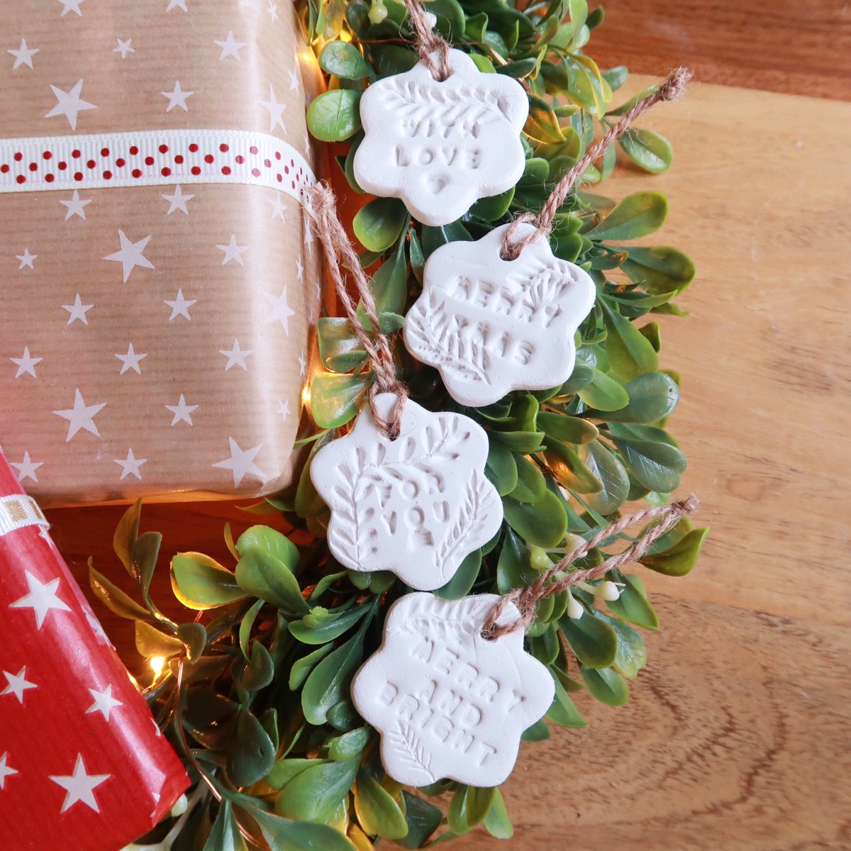 PassItOnHome's tweet photo. 🌿 New to Etsy! 🌿

My clay gift tags/tree decorations are now live on Etsy! As an introductory offer they will only be £1 each + p&amp;p 😃

https://t.co/CptKPE5DhO
 
#smallbusiness #shopsmall #etsychristmas #SupportSmallBusinesses #etsy https://t.co/I3SRlqkiUD