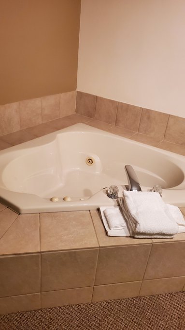 Finally posting pictures from my Thanksgiving Day hotel fun.  Cum subscribe for free on my OnlyFans for