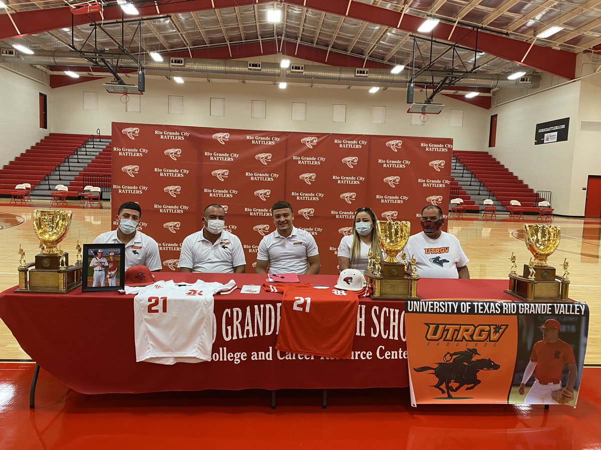 AVRattlerUnit's tweet photo. Congratulations to senior Marc Perez for signing to play NCAA Baseball with UTRGV after he graduates in the spring. We are extremely proud of him and all of our amazing athletes who work hard and continue to push boundaries. Once a Rattler, ALWAYS a Rattler!  #RattlerPride https://t.co/HHKRGpkOPh