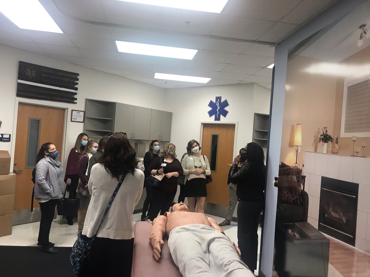 Aiken_T_College's tweet photo. We enjoyed hosting @LeadershipAiken this afternoon and sharing the College's educational and workforce development opportunities. The group toured the Center for Energy and Advanced Manufacturing and the Health Sciences building.

#DiscoverATC #YourFutureisWithinReach https://t.co/kZORLnf2fa