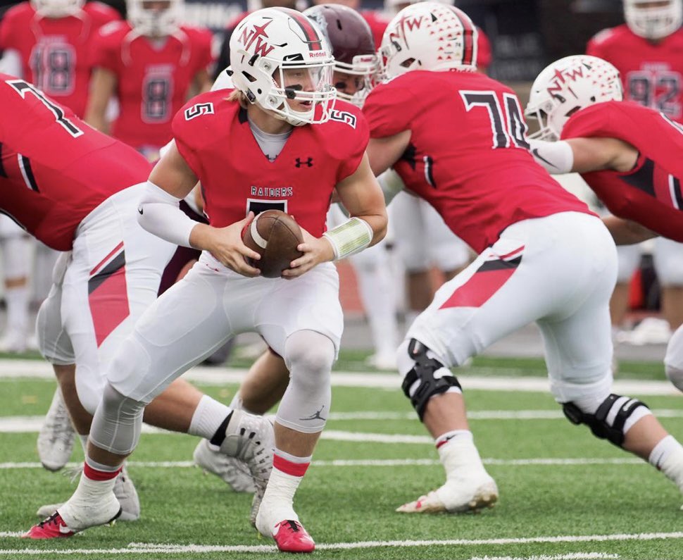 Very blessed to receive a scholarship to continue my academic and football career at Northwestern College. Thank you Coach @coachmmmcc for the opportunity! ππ΄βͺοΈ #NAIA https://t.co/KY6tEVdDOR