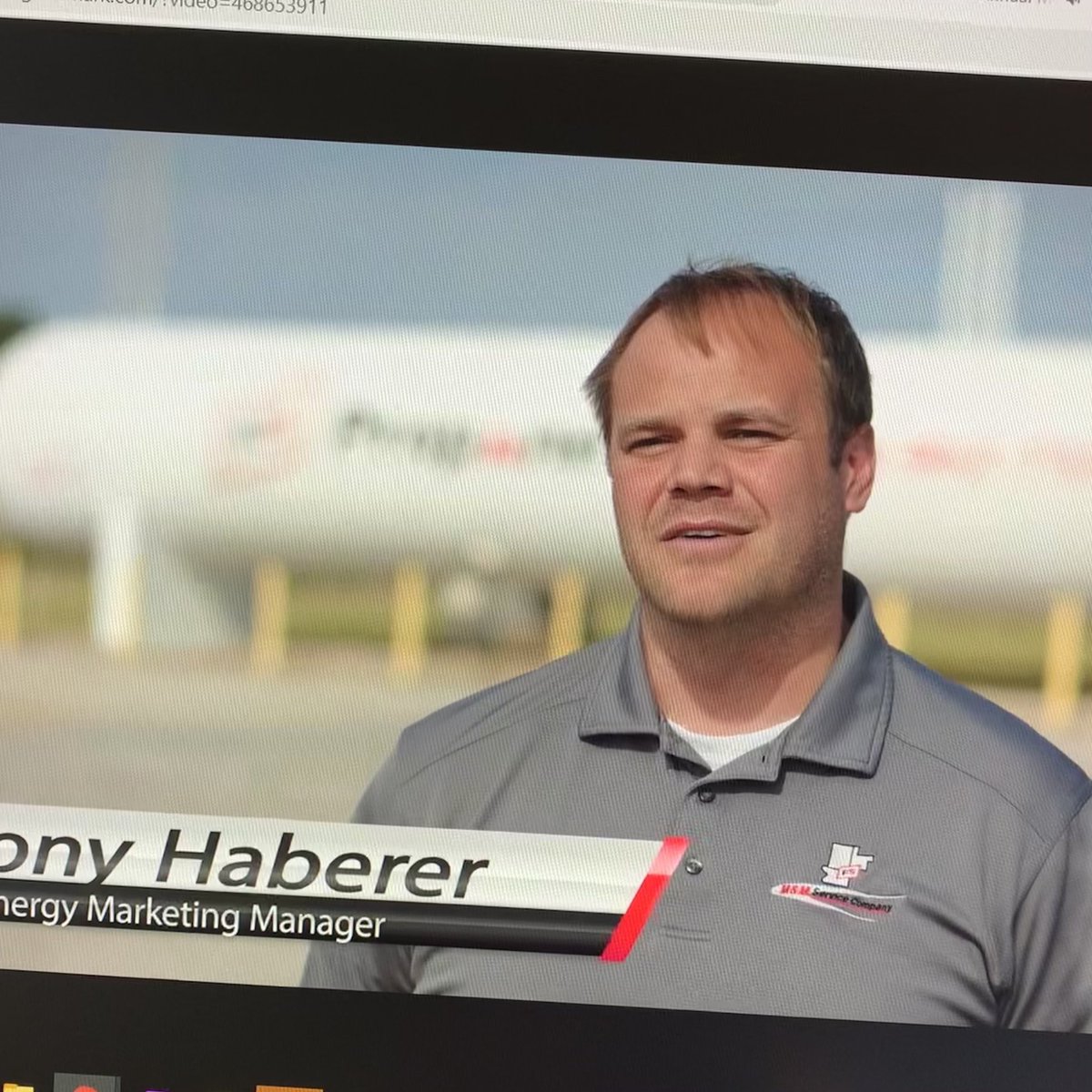 tcrow28's tweet photo. Sitting at home watching the GROWMARK Annual Meeting today was definitely not the same as being in Chicago with my fancy business jacket that gets broken out once a year!  But, it’s still a pleasure celebrating the success of our members! #GMKAM20 ⁦@MMServiceFS⁩ @thabes11 https://t.co/BeWxNUYsmo