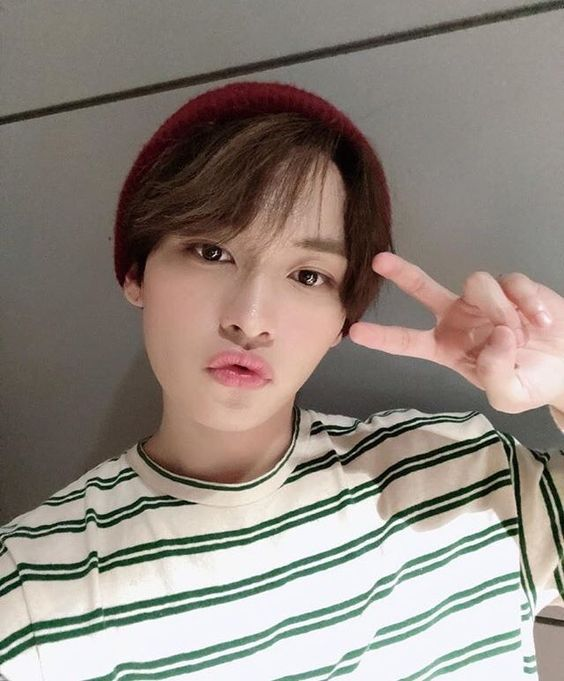  #LeeKnow went ⁿᵒᵒᵗ!