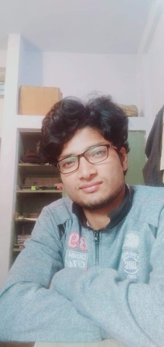 bcpshravasti's tweet photo. आशुतोष पाठक 
गांव वीरपुर ,थाना मल्हीपुर, ब्लॉक जमुनहा श्रावस्ती आपने पूरे भारत में श्रावस्ती का नाम रोशन कर दिया। राजनीति विज्ञान से  सम्पूर्ण भारत में एकमात्र JRF बनने की अनन्त शुभकामनाए ।
@JitinPrasada @AmanPandeyAdINC @BrahamSamvad https://t.co/Y1N9wiUlzE