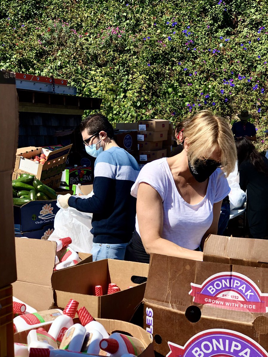 TheFoodPantrySF's tweet photo. Be a Super Hero! #FightHunger in SF by #donating to @TheFoodPantrySF.  In our ninth month of the #pandemic  jobs have disappeared savings are gone &amp; hunger is growing. Help us help the #hungry by giving to https://t.co/EwpaQTR2Fl @SGNSF @WeAreTogetherSF https://t.co/0LqZrymRbb