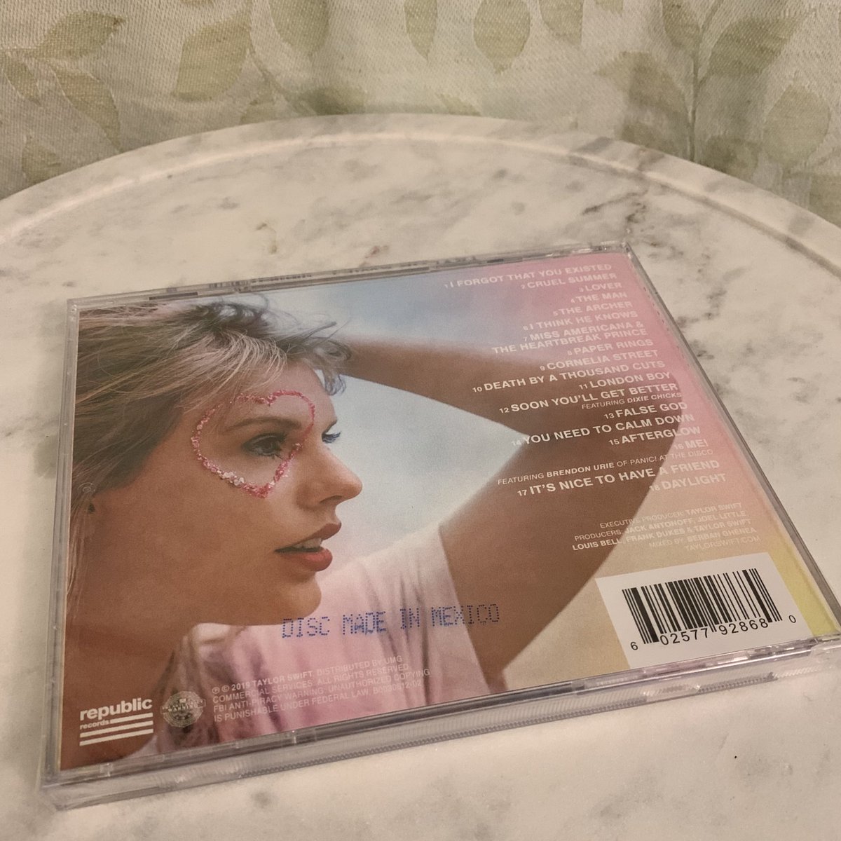 kat 💖 beauty influencer era 💄✨ tweet media