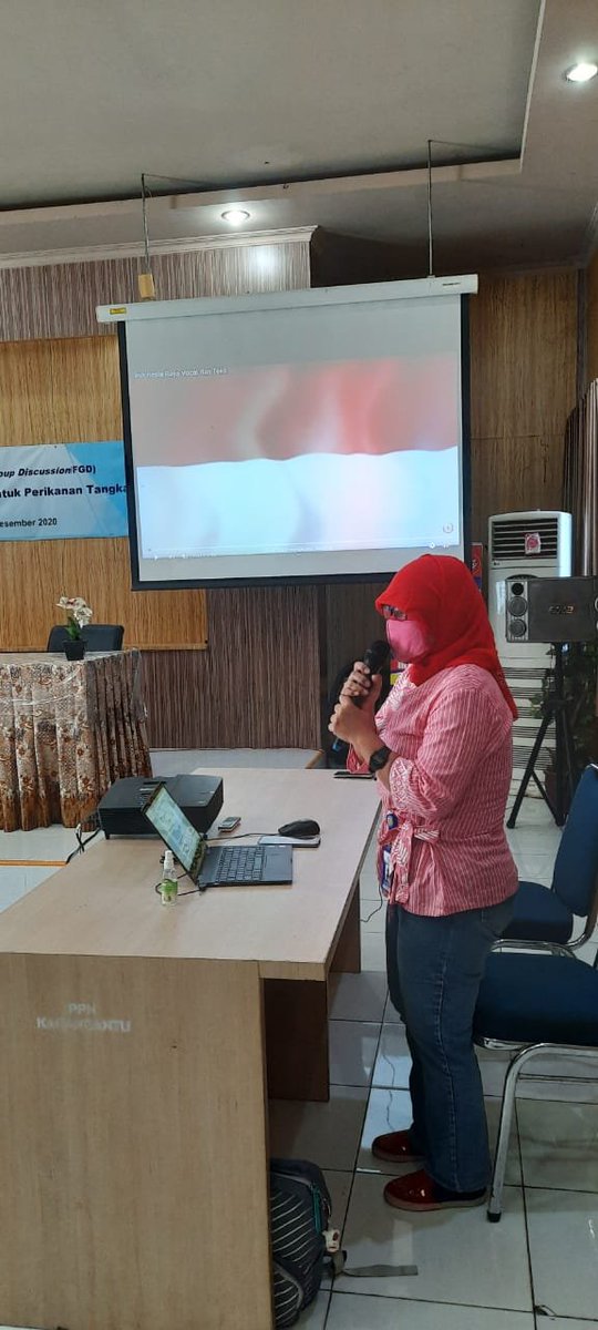 pusriskel's tweet photo. Serang (2/12/20) Tim Si Kenelayanan @dyah_penny melakukan Diskusi kelompok terarah (/FGD) :" Pemanfaatan Teknologi Informasi untuk Perikanan Tangkap"  PPN Karangantu dimoderatori @chandra_PLUTO yang sebelumnya dibuka Kapusriskel @in_radiarta 
@kkpgoid @brsdm_kp @sjariefwidjaja https://t.co/uSR0yWzdzN