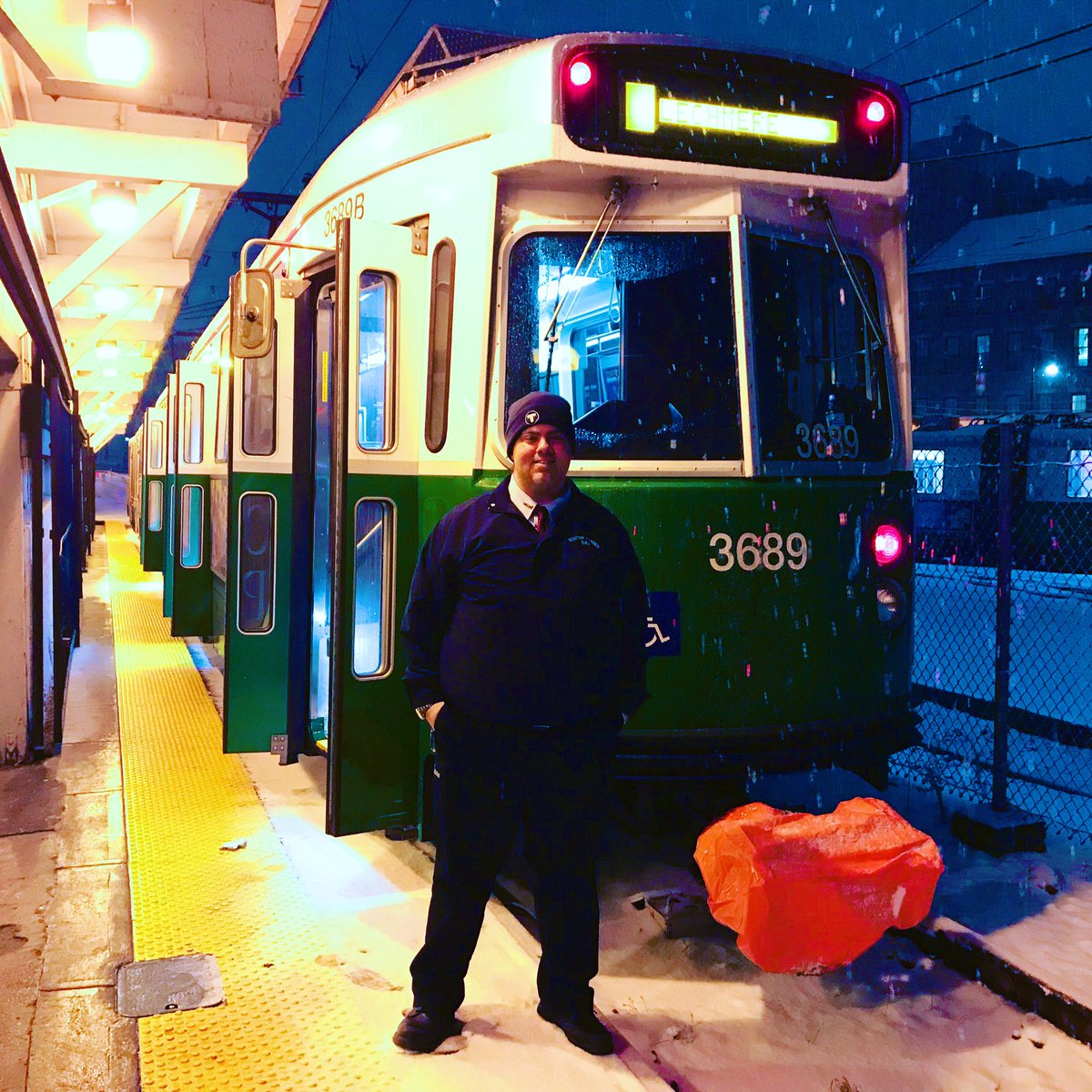 According2Scott's tweet photo. A year ago tonight I ran my last trip as a Motorman on the Green Line. While I’m honored to be an advocate for my colleagues these days, I will always be a Motorman at ❤️
Fittingly I finished on the E Heath Street/Huntington Ave line. Now I’m fighting to save it #SaveOurTrolley https://t.co/CPARzZ25Vi