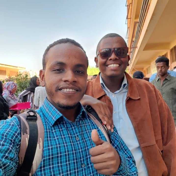 mohamed_siro's tweet photo. الحمد لله حتى يبلغ الحمد منتهاه 🎉
مهندسين برتبه فريق اول خلا 😎😂 https://t.co/NjP5UjlLGK