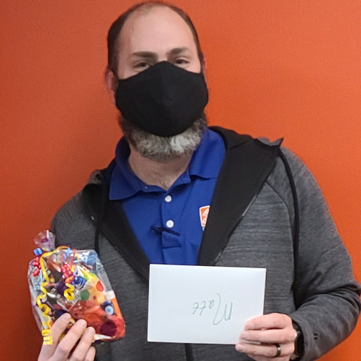 THDPro3450_Oma's tweet photo. Happy birthday Matt!!! Upside down or right-side up, hope you had a fantastic birthday! 🙃😃🎈🎂🥳
#thdpro3450 https://t.co/ImCQmArz5t