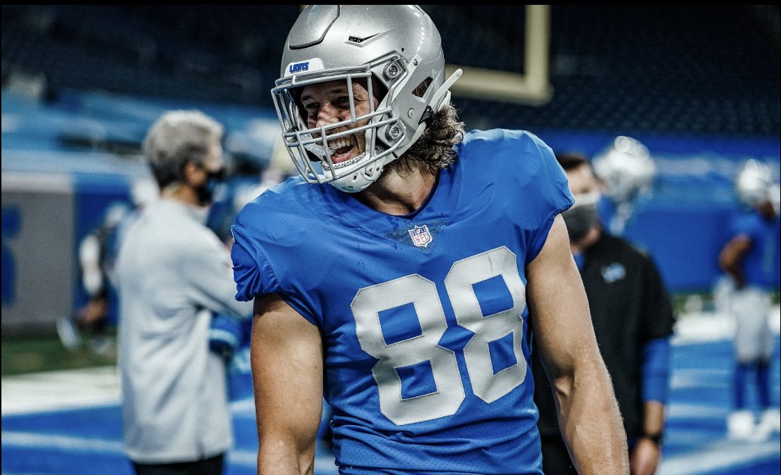 Social Media voting starts today!! Retweet to vote 🗳 
#ProBowlVote <a href="/TheeHOCK8/">TJ Hockenson</a>