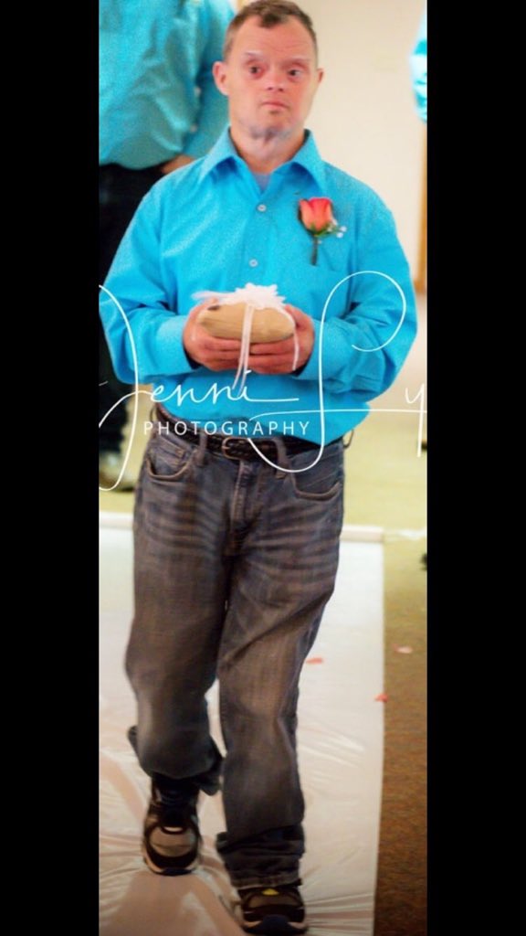 Dman2400's tweet image. My boy has gone downhill fast since being diagnosed with dementia.I wanna make this Christmas special for him. He loves old keys cause he likes to act like he drives. If you have any keys you would like to send my address is Box 336 Baisden, WV 25608. Pls make his day and RT!