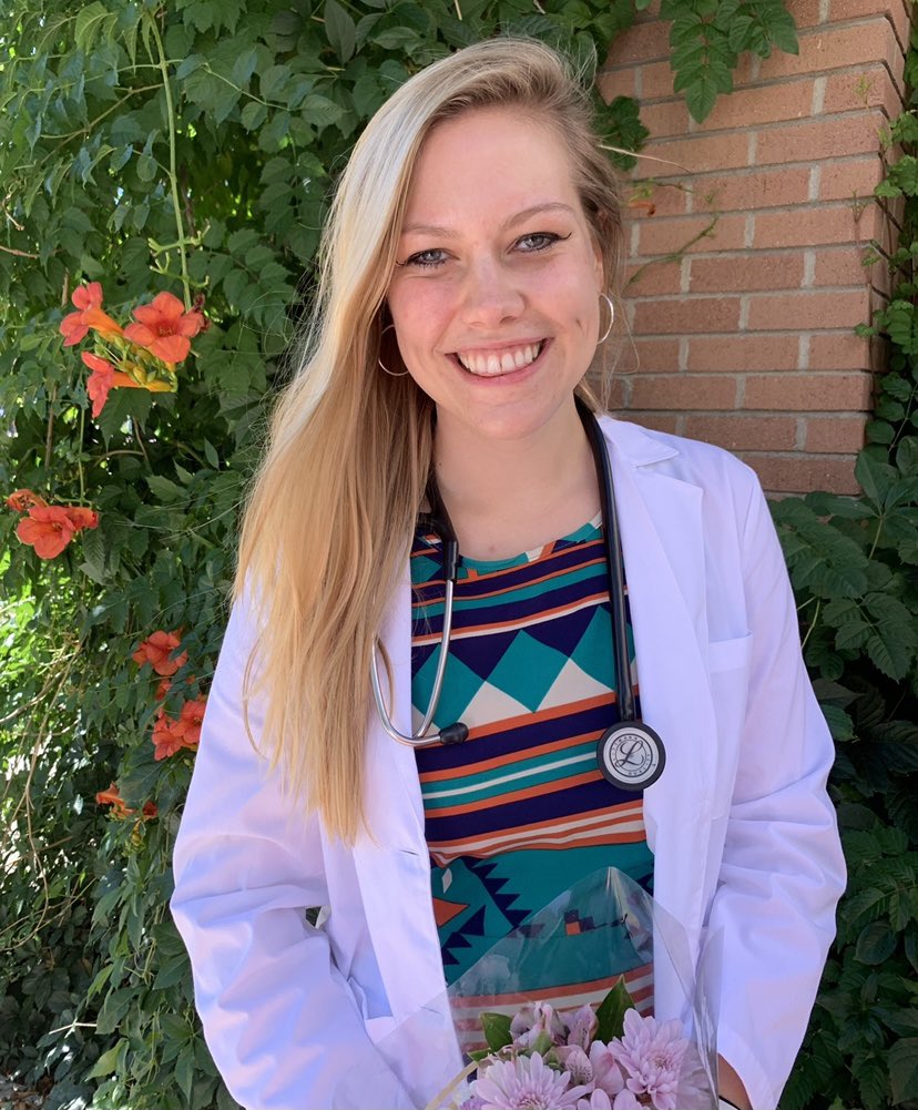 kseniya_y_a's tweet photo. My name is Kseniya, I am a 2nd year @CUMedicalSchool. I am specialty undecided but I like urology and internal medicine! I want to use my tiny platform to talk about minority health, policy, and #MedEd . #MedTwitter #MedStudentTwitter #twitterintro https://t.co/gcIt98zh4s