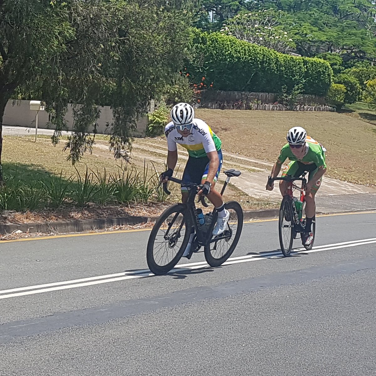 .<a href="/Trekky91/">Brendan Johnston</a> with the big attack as they pass the Margaret Ollie art gallery 103/146kms 

He's sitting in between the break and a chasing group of 4. Peloton within a minute of the front, so will likely come back together.