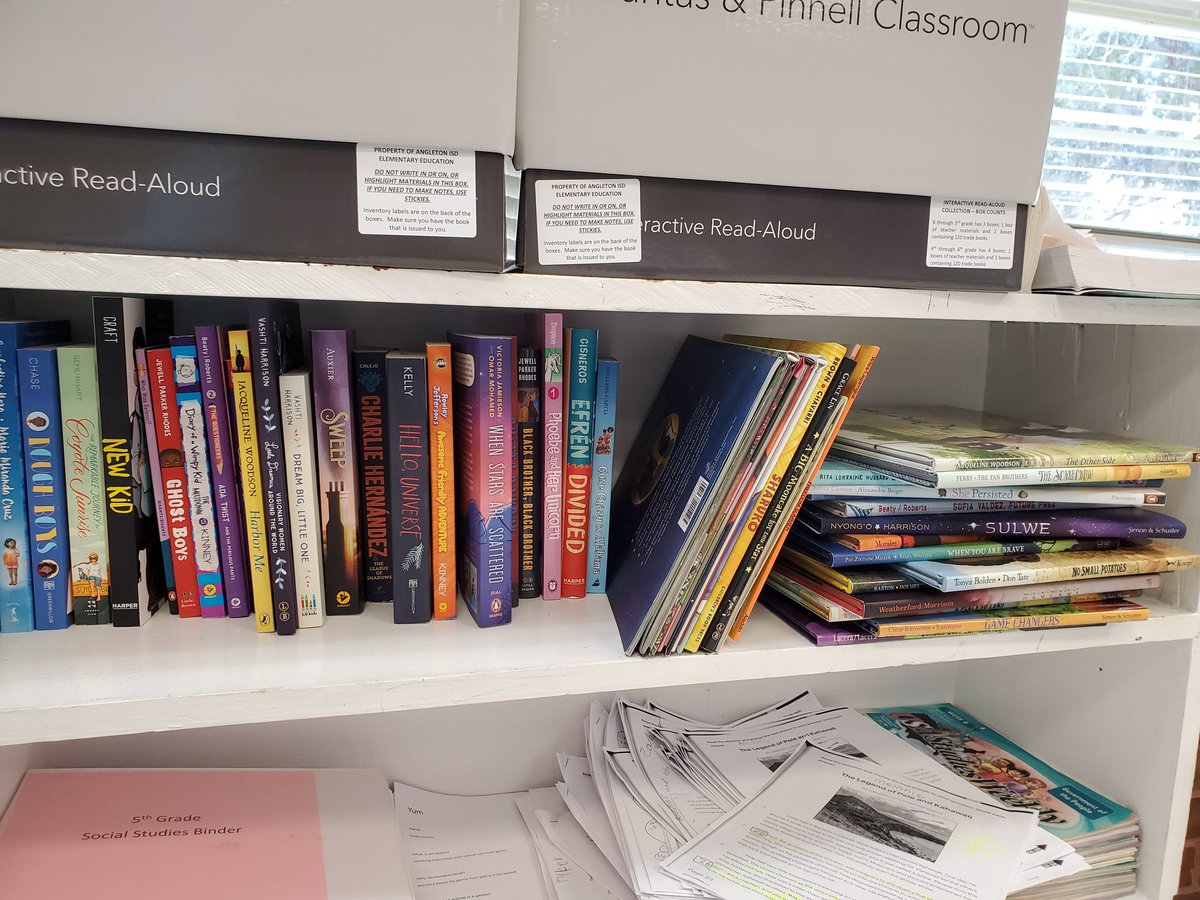 RubioClass's tweet image. Thank you, again @FirstBook and @Ford for inviting us to your virtual book party and supplying our class with free books! We are so excited to get into them! @Southside_AISD