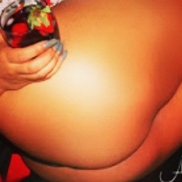 🍓 buns 🤤 https://t.co/l9wRIJ655c<a href="/tag/bbw"class="tags"><span>#bbw</span></a><a href="/tag/blackporn"class="tags"><span>#blackporn</span></a><a href="/tag/fridaymorning"class="tags"><span>#fridaymorning</span></a>