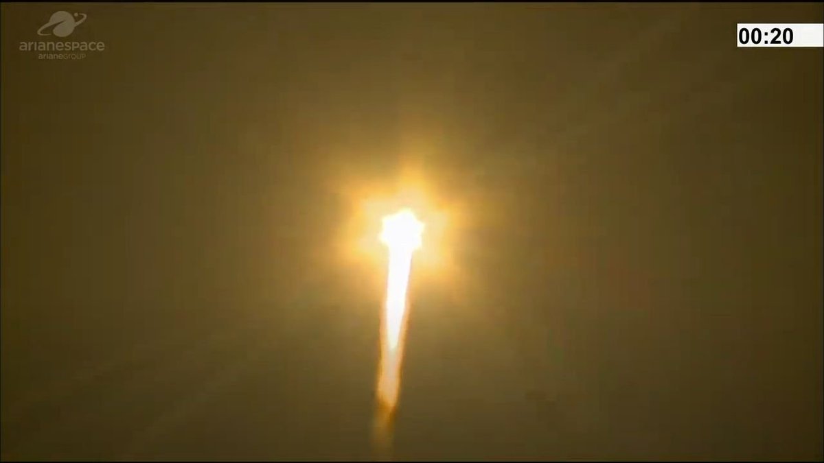 At 01:33 UTC a successful launch of the Soyuz-ST-A launch vehicle and the Fregat-M upper stage 🚀
Roscosmos is responsible for the implementation of the Soyuz at the GSC Program from the Russian side and coordinates work with enterprises of industry involved in the program https://t.co/YpmxvdIzqf
