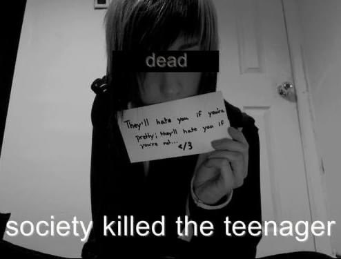 Last one. Im srry, I had to cheer myself up by looking at old 2012-2014 emo sht.