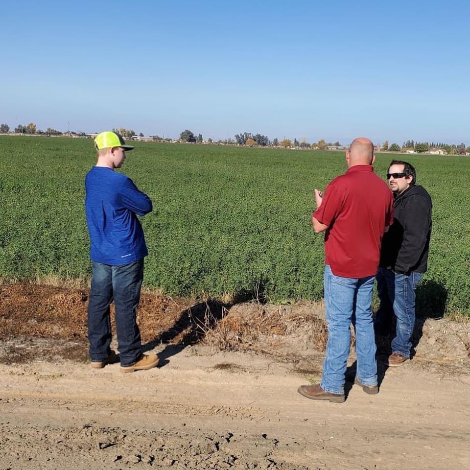 Good luck to our 8 FFA members competing in the Merced Mariposa Section Project Competition today!! We are proud of you! #mercedmariposaffa #muhsd  #cte #aged #ffa #caffa #elcapag <a href="/ecgauchos/">El Capitan HS 🤠</a>