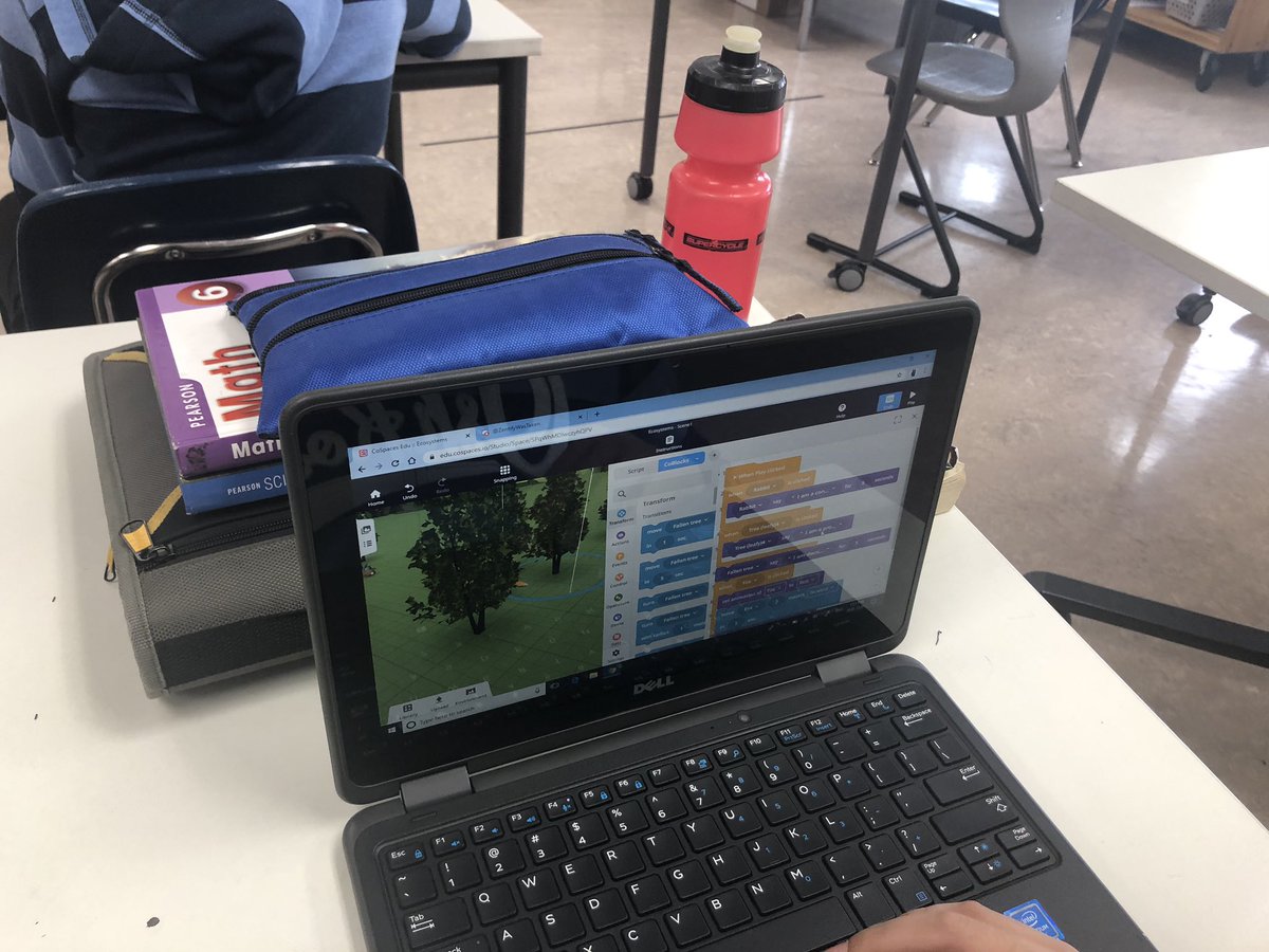 lisafrazer25's tweet photo. My students are loving @CoSpaces_Edu   #eci833 https://t.co/Xm6LIvRlNk