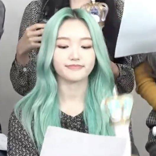 hourlywon's tweet photo. #GOWON #LOONA @loonatheworld https://t.co/LBVSxSEEQY