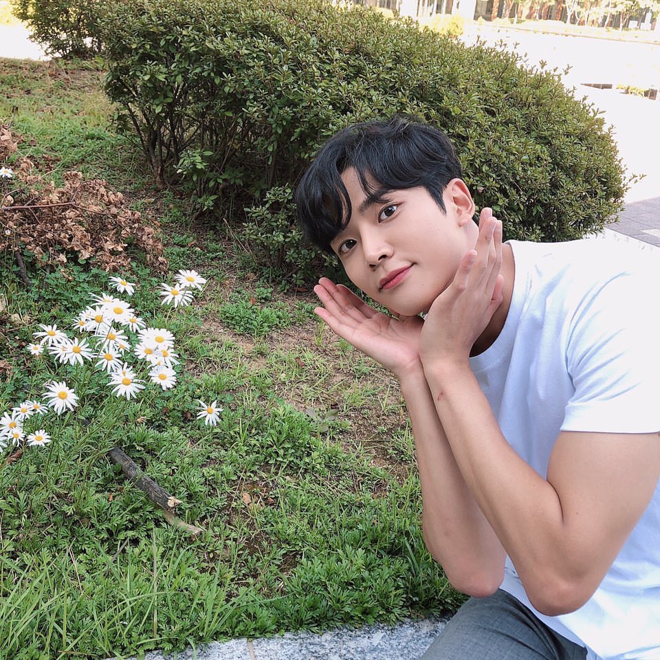 롱눙 tweet media