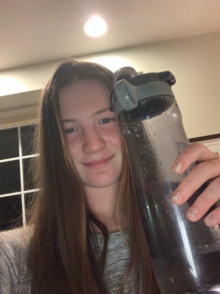 RochesterKey's tweet image. We started December off strong with the first Kindness Challenge of the month! Our members were kind to themselves and the Earth by drinking out of reusable bottles as opposed to disposable!
