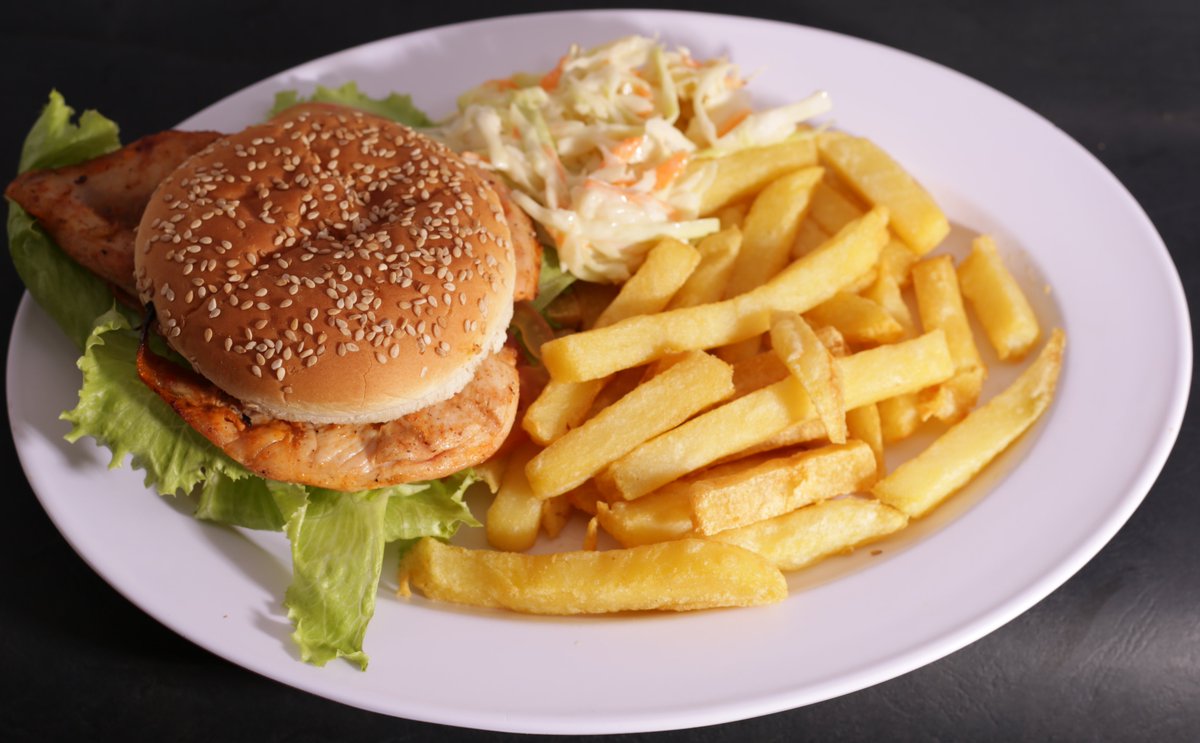 FlameGrillKE's tweet photo. Are you hungry? Satisfy your appetite with this DAILY OFFER on our savory Chicken &amp; Beef Burgers. 
Buy 1 Burger @500/= and get 1 FREE.

For Menu &amp; Restaurant Locations/Contacts visit: https://t.co/my7aVDMbqg https://t.co/kRDR660bf5