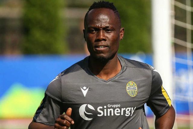 Hitz1039FM's tweet photo. Happy 30th birthday to Ghanaian footballer Emmanuel Agyemang-Badu. #DaybreakHitz https://t.co/qcKfSUvQis