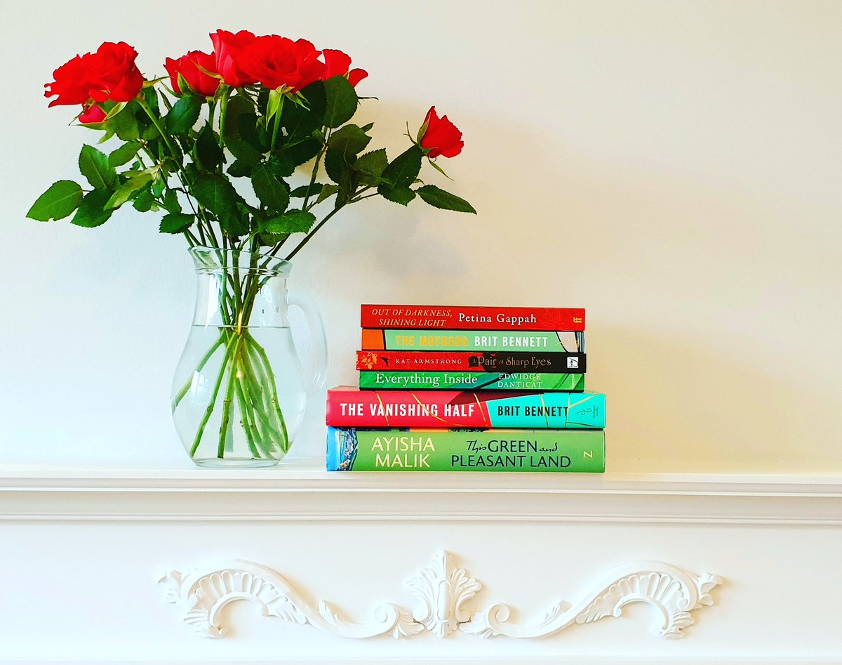 elspells13's tweet image. #rosesbookstack #bookstackchallenge #bookstagram
Instagram.com/ehawkes13