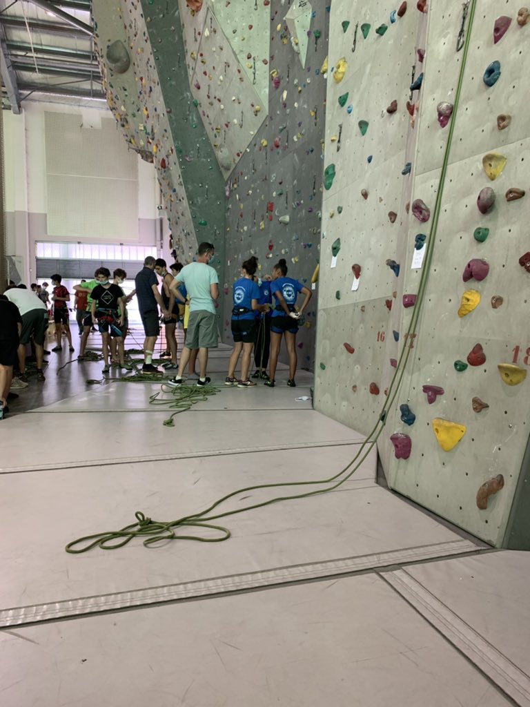 UNSS_SUDREUNION's tweet image. Championnat académique d’escalade en difficulté pour nos excellences et établissements!