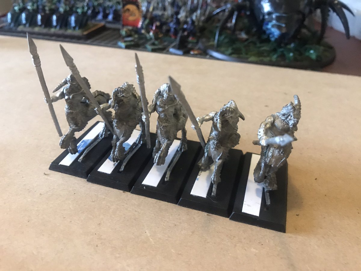 Paul89487518's tweet photo. This #WIP Wednesday I am finishing off some projects and prepping for #ahpc Basing some #trollslayers for #WHFB and building some centigors and a “Minobus” for my #beastmen. In between Blood Bowl games that is :-) https://t.co/rMJ8cQHv7C