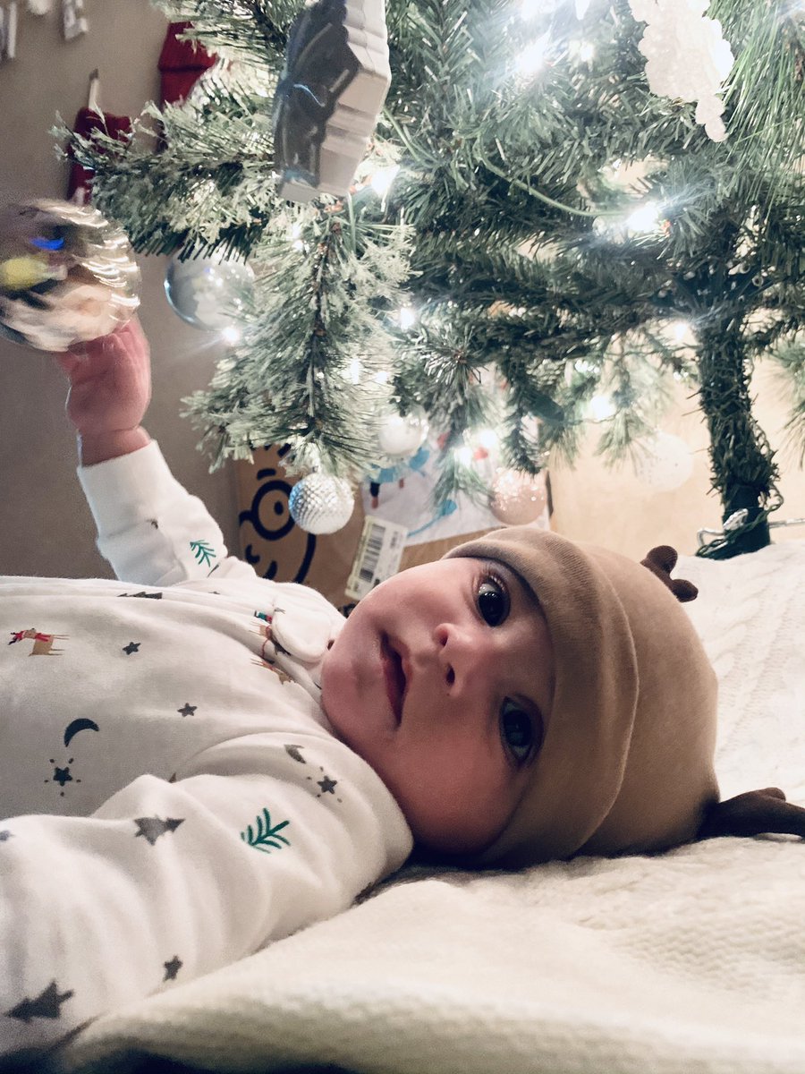 natg1050's tweet photo. December is here 🤍❤️❤️🎄 https://t.co/awWda1o9Ou