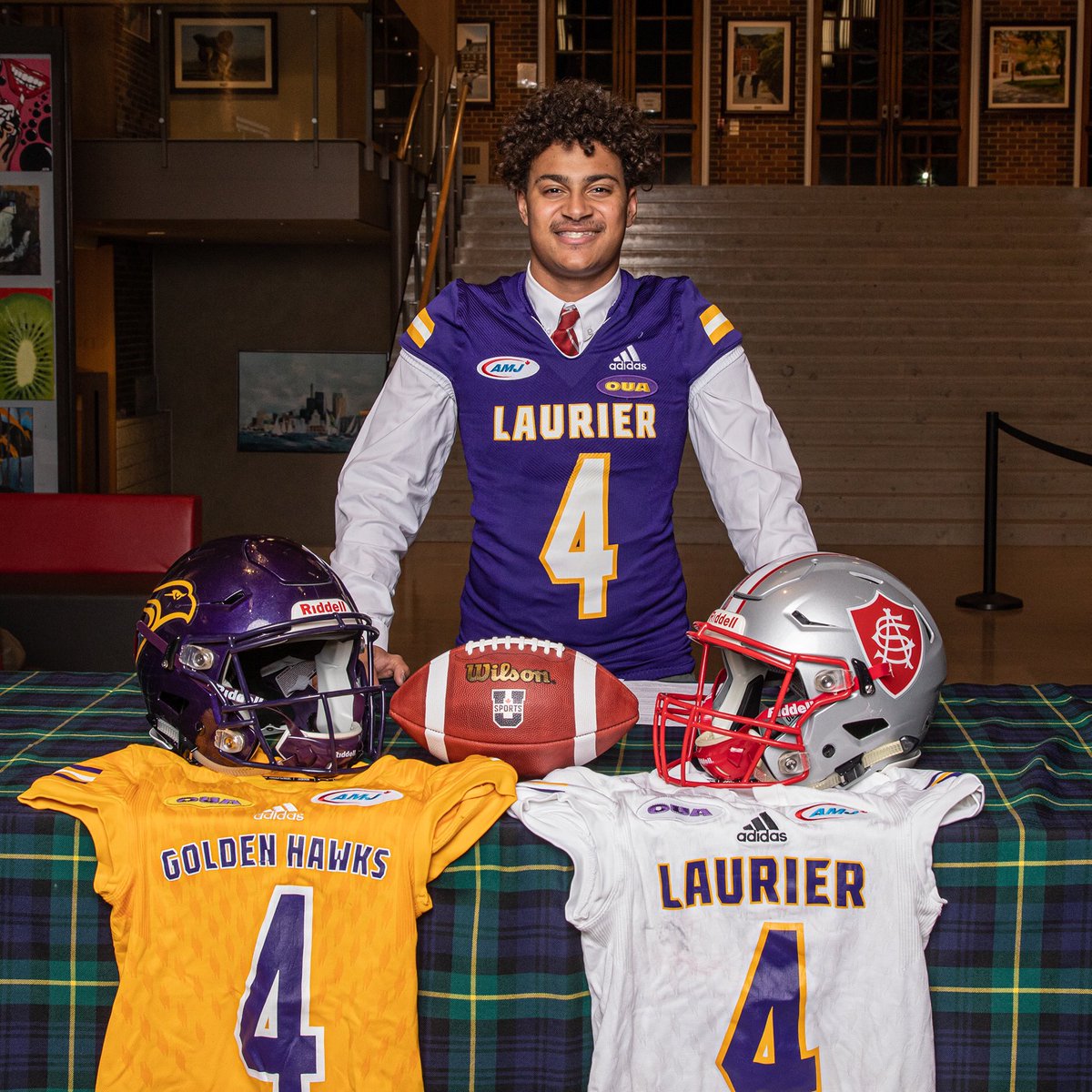 coach_lio's tweet photo. Can’t tell you how proud we are of @standrews1899 Senior RB Mason Watson who officially signed his letter of intent to attend the University of Laurier. @LaurierFootball @MichaelFaulds @mason_watson4 https://t.co/AGoZP0jpbE