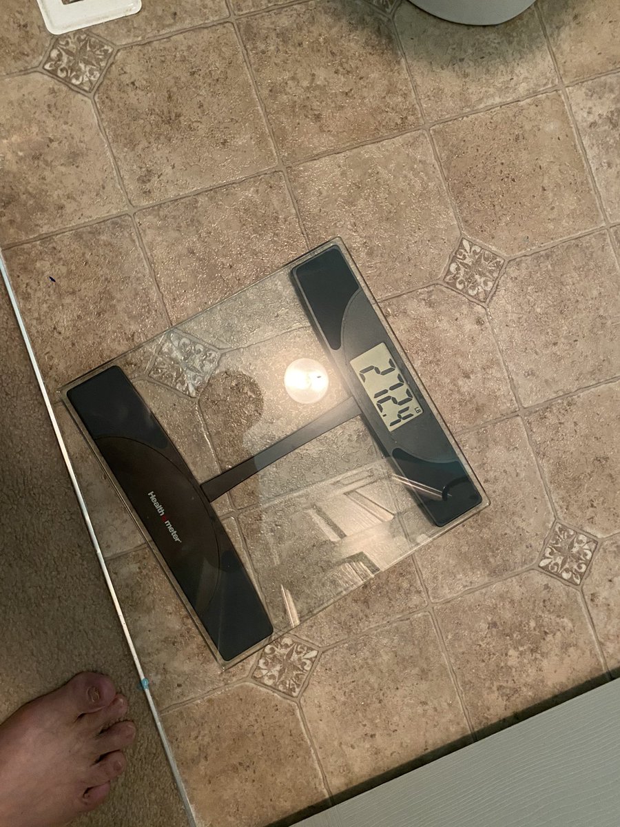 DJKDuBOmaha's tweet image. It’s Dec 1st and I’m trying a jumpstart to get back to losing before year end. Sometimes it’s about the shock! #01Dec #NewMonth #GoingDown #WeighIn #BetterUs #KrewLifestyleFitness #EXCUSESorRESULTS #FITfam #1dayATaTIME #LIFEstyleBLOGGER #TuesdayTaken #inspireDAILY #HEALTH