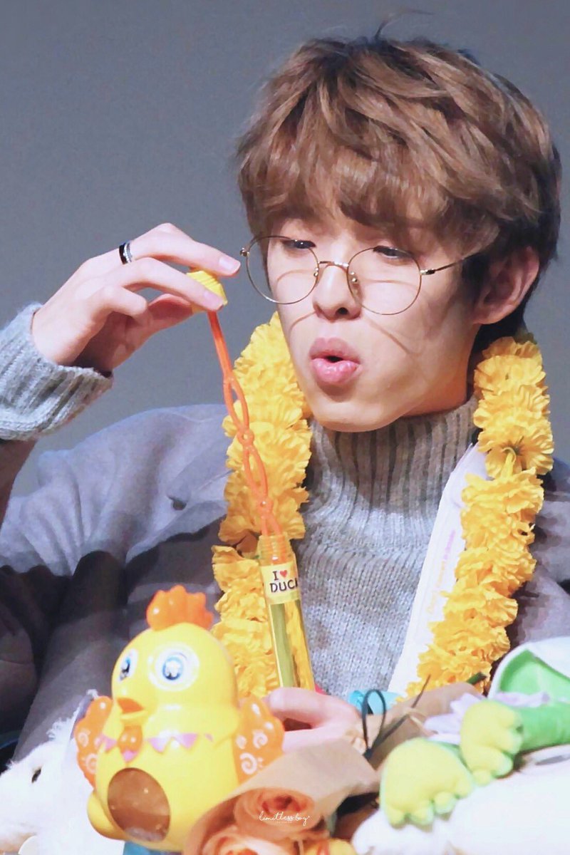 look at how tiny he is in the first picture i will sob