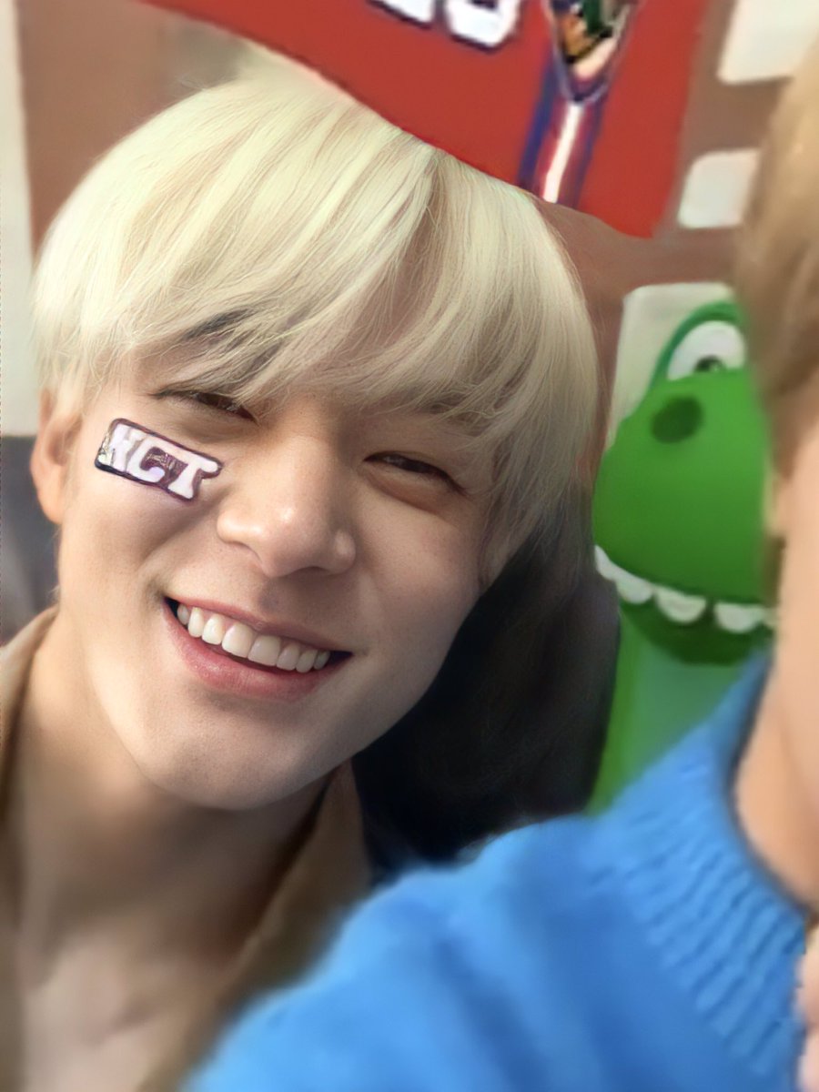 ทยกคือไดโนเสาข้างๆจะโน่ 🥸