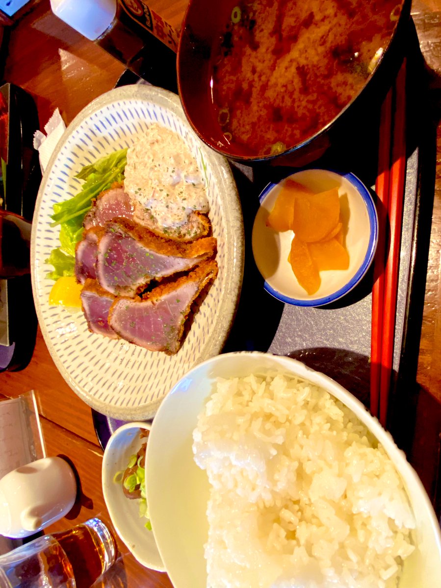 pakkunchooo3's tweet photo. レアカツ定食うま🤭 https://t.co/LBSRaodEy2