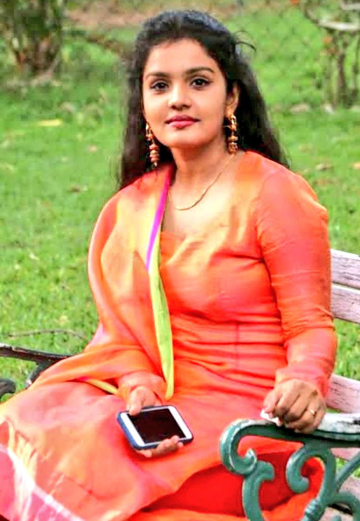 kayaldevaraj's tweet photo. Happy Birthday
#Darling2 Actress #Maya
#HBDMaya #HappyBirthdayMaya https://t.co/ta04HCyB1P