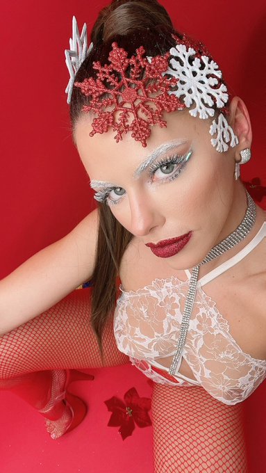 I’m your candy cane slut! Your gonna love the Christmas celebration on my https://t.co/swxOph2QHn! https://t