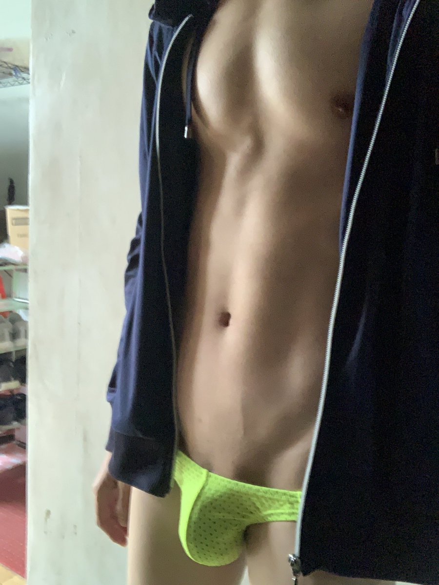 除毛後變得乾淨 也很愛摸摸