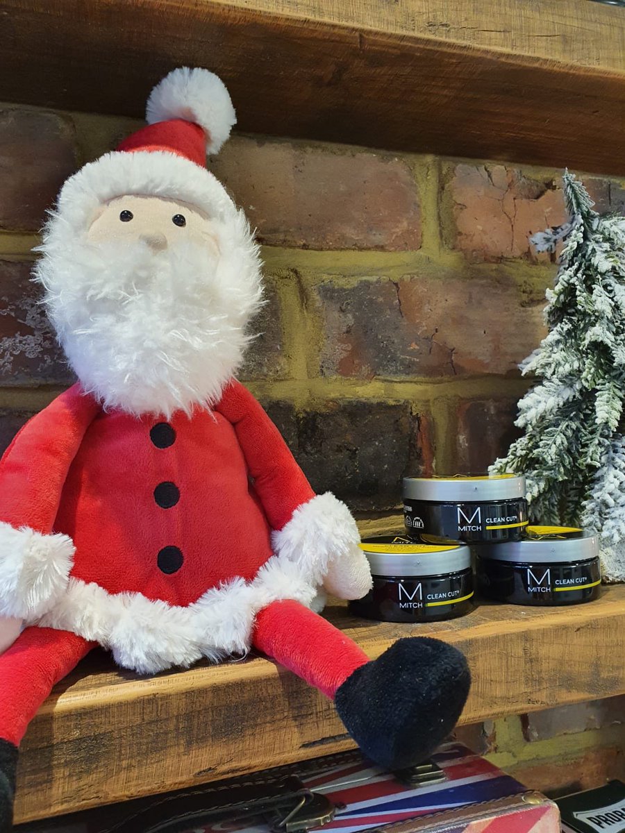 We are open today 7am-6.45pm! No appointment necessary. Nobody takes pride in the Great British Christmas Haircut like we do! ALEXANDER BARBERS 
38 Hammersmith Broadway W6 7AB * Next to Hamm &amp; City line tube station: alexanderbarbers.com