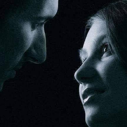 تقول إحد الخرفات :
يدك البارده
دليل على أن أحد ما إشتاق إليك..!🙏🏽
#صباح الخير 
#Kharif