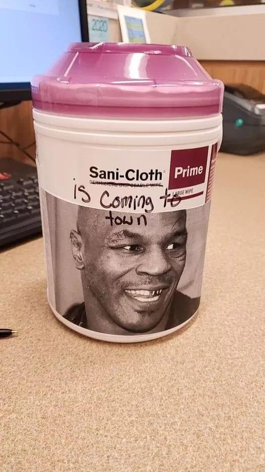 mzcherrybaby24's tweet image. 😂😂😂 #hospitalhumor