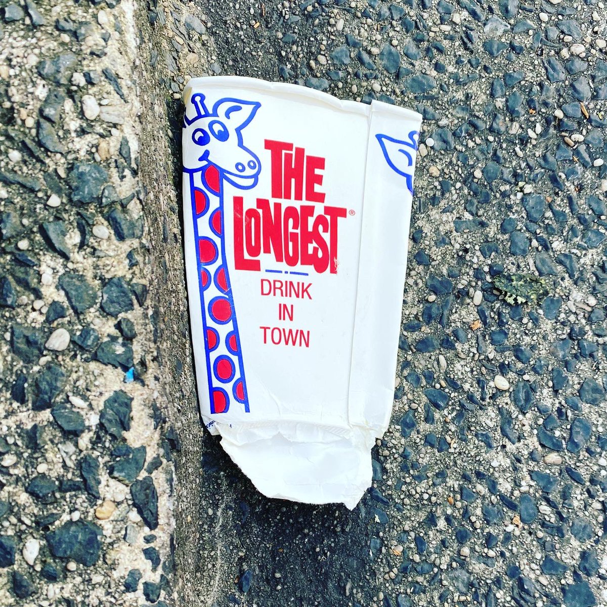 Last hand-embroidery for 2020. ‘The Longest Drink in Town’ From the series ‘on the way to work’ included in the exhibition ‘Corner Dairy’ opening this weekend at the Sarjeant Gallery, Te Whare o Rehua, Whanganui #handembroidery #handstitched  #longestdrink #trash