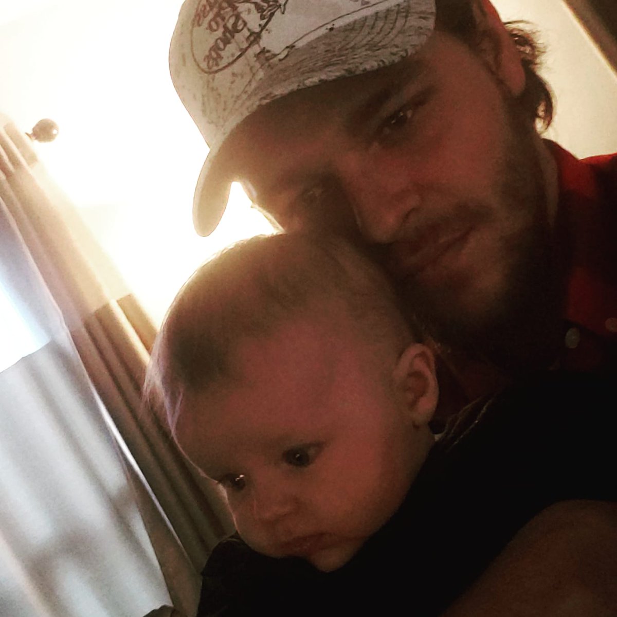 Joe57103728's tweet photo. I must be drunk, awake while you're all sleeping. But, ill love you all no matter what. This is unconditional love. Forever. ❤💙💓💯💤💤👨‍🔧👨‍👩‍👧‍👦 https://t.co/xFxpsQbvrD